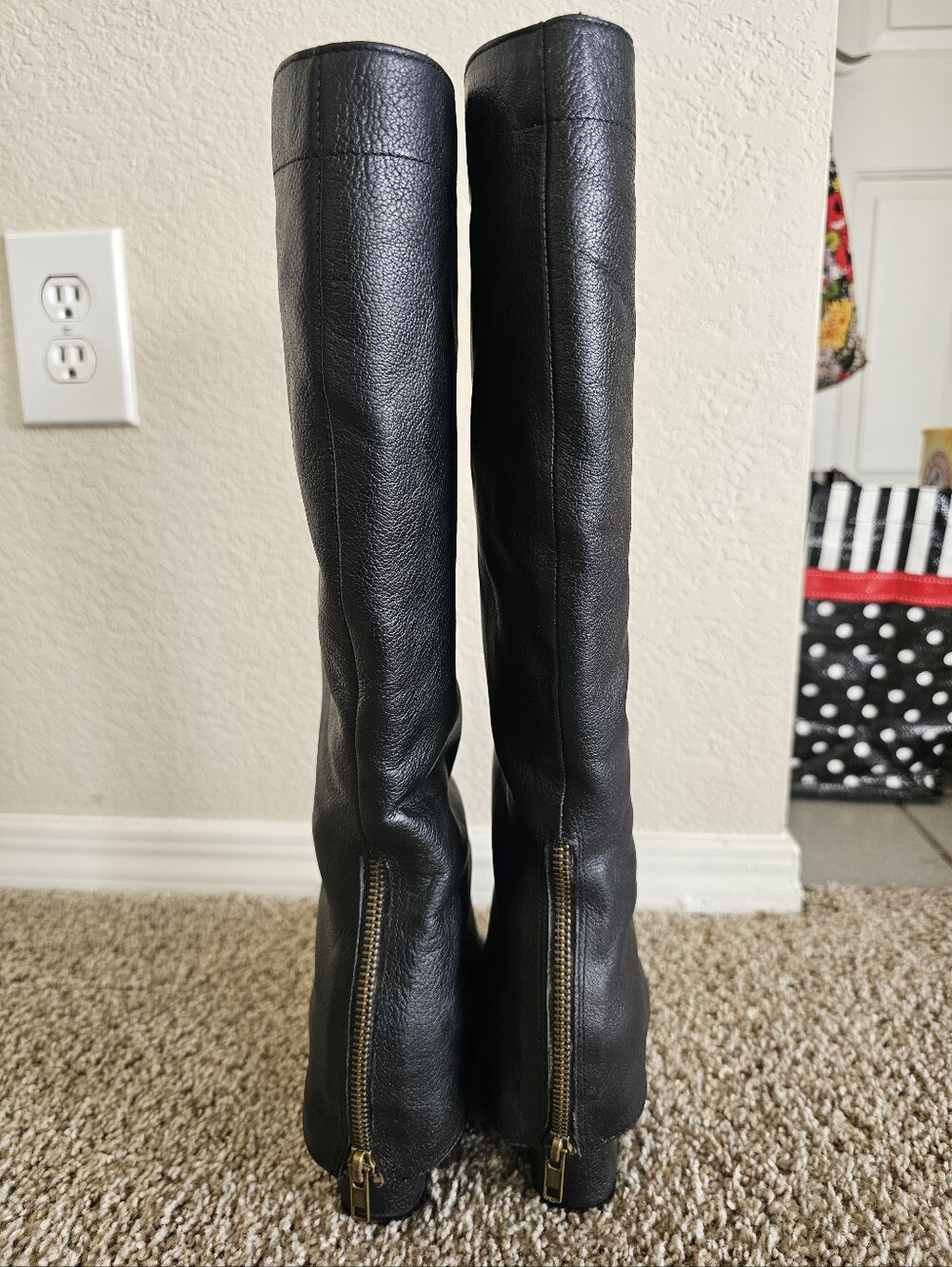 Steve Madden Black Leather Boot Cut Wedge Boots - Picture 9 of 10